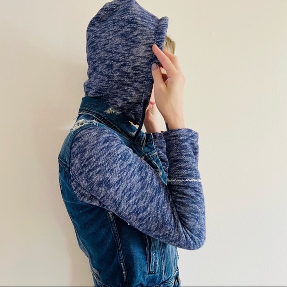 Free People Denim and Knit Distressed Hoodie Trucker Jacket M - Picture 2 of 10
